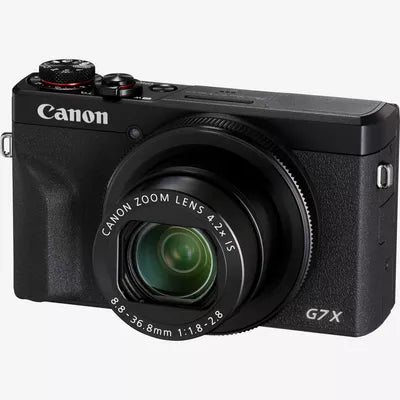Canon PowerShot G7X Mark III
Una fotocamera compatta per professionisti, progettata per i content creator. Leggera, veloce e ideale per vlog, viaggi e social media.