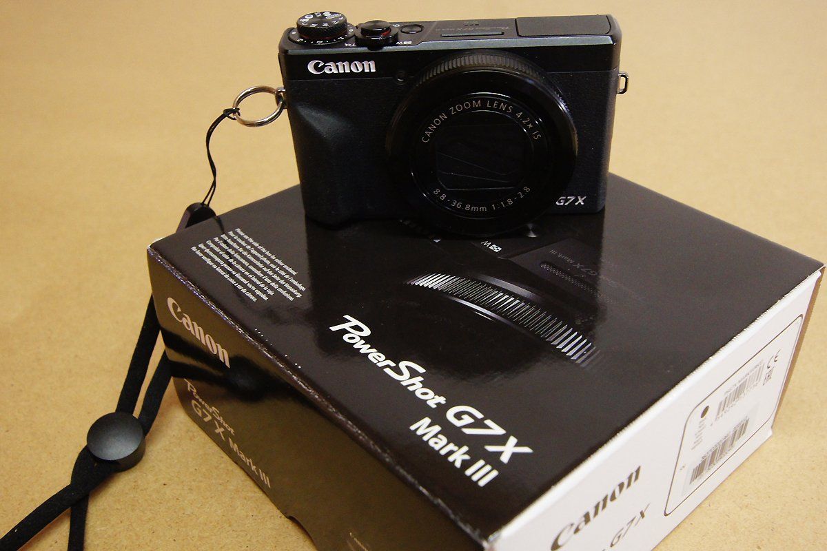 Canon PowerShot G7X Mark III
Una fotocamera compatta per professionisti, progettata per i content creator. Leggera, veloce e ideale per vlog, viaggi e social media.