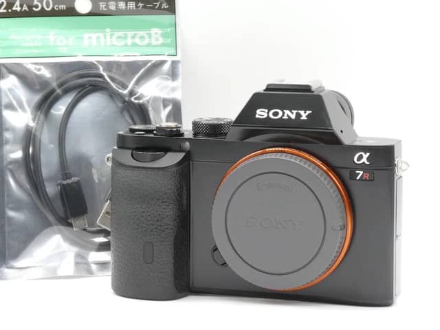 Fotocamera digitale mirrorless inglese OK NEAR MINT+++ SONY Alpha A7R ILCE-7R...