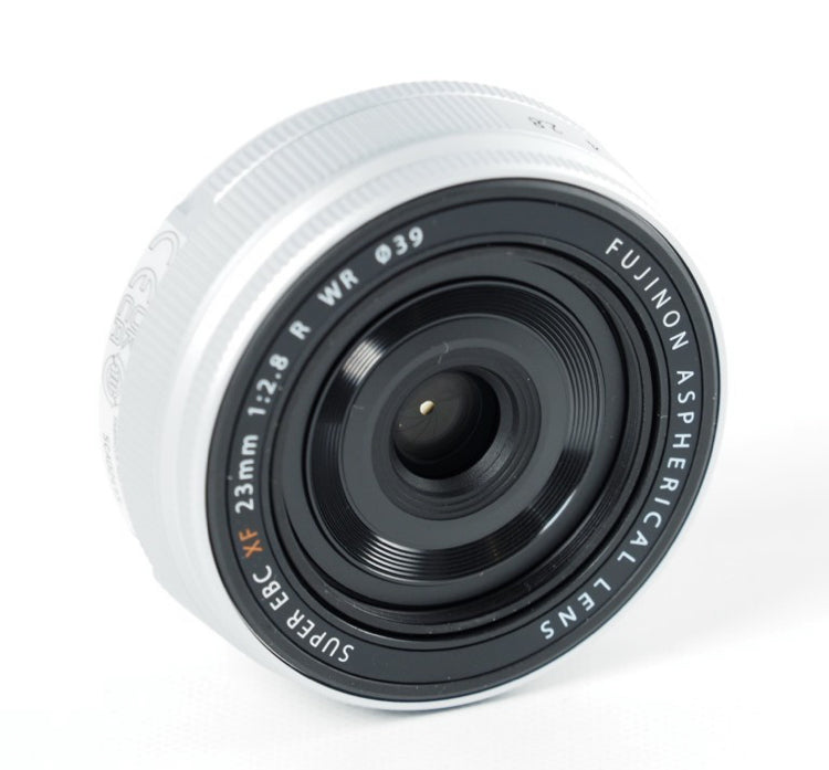 FUJI Fujifilm X-E5 + XF 23mm f/2.8 Lens Kit Silver