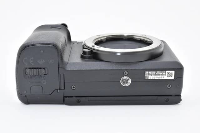 Sony A6400 ILCE-6400 (35 lingue) numero di otturatori: 3.032 [quasi come nuovo] #2659651A