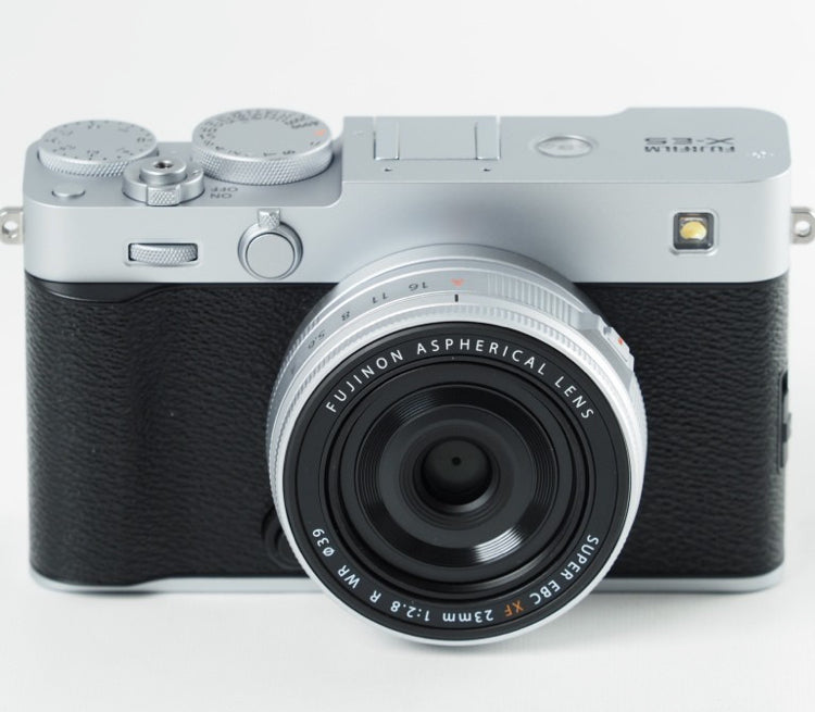 FUJI Fujifilm X-E5 + XF 23mm f/2.8 Lens Kit Silver