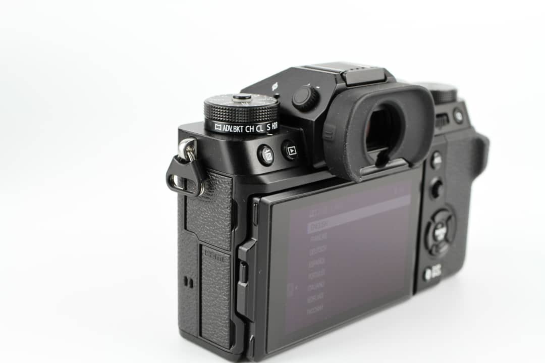 Quasi come nuova] FUJIFILM X-T5 40,2MP reflex digitale nera (numero di ottur