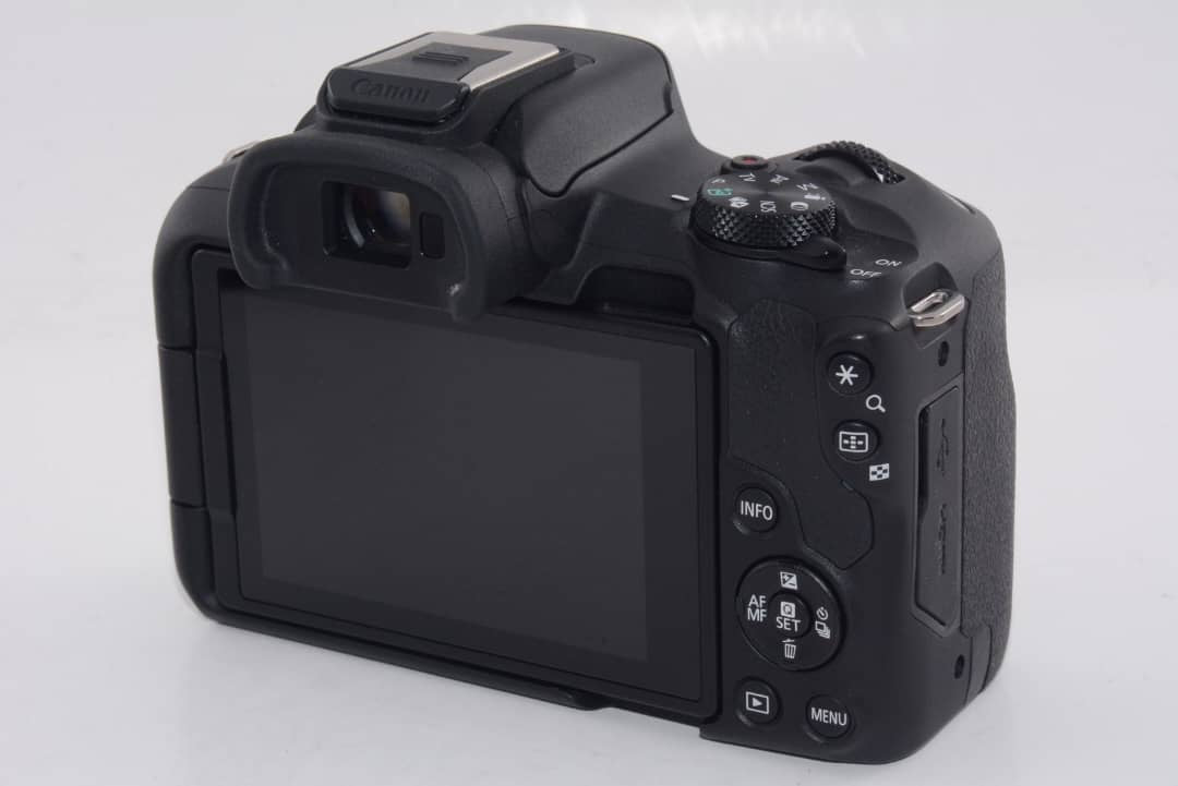 N.COME NUOVO/Meno di 2000 scatti] Canon R50 Nero + RF-S 18-45mm dal GIAPPONE #j9761