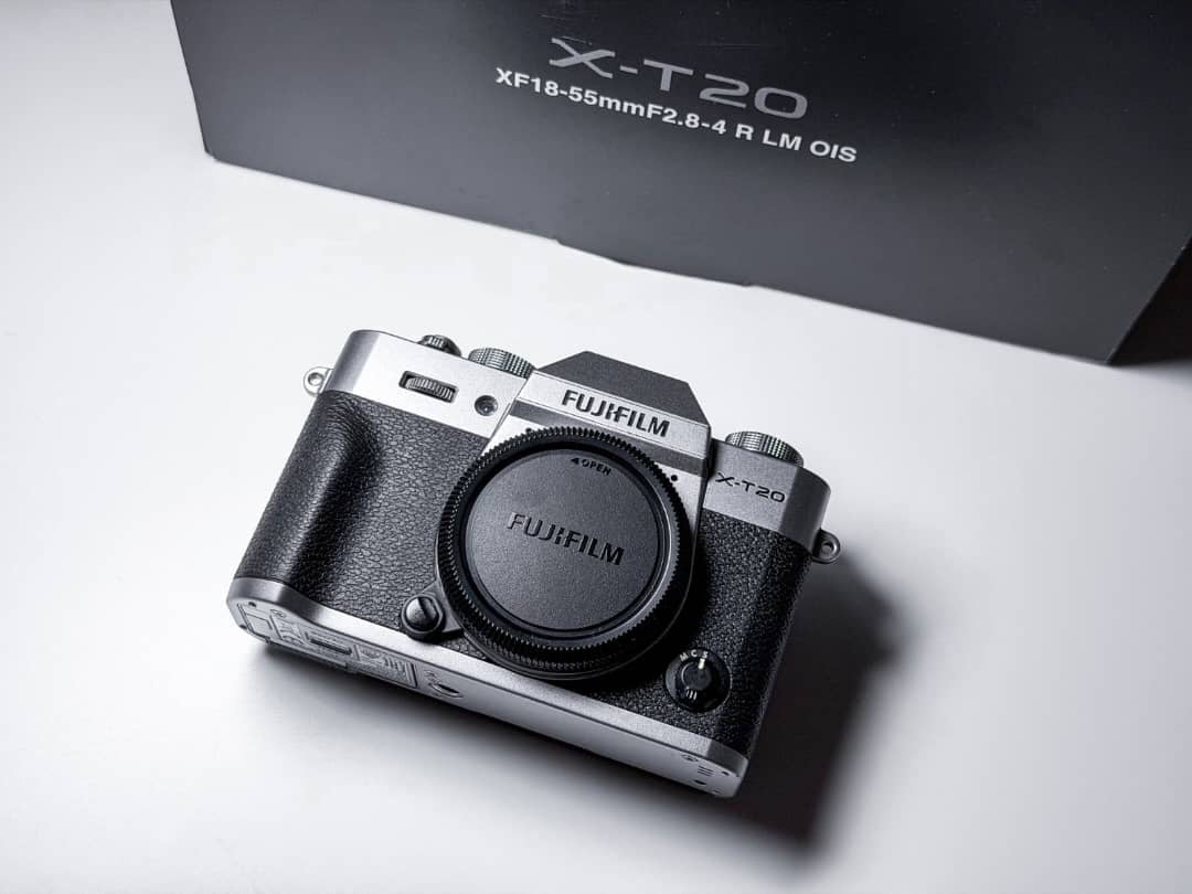 Fujifilm X-T20 Mirrorless APS-C 4K Video - 1 anno di garanzia, eccellente Fuji XT20
