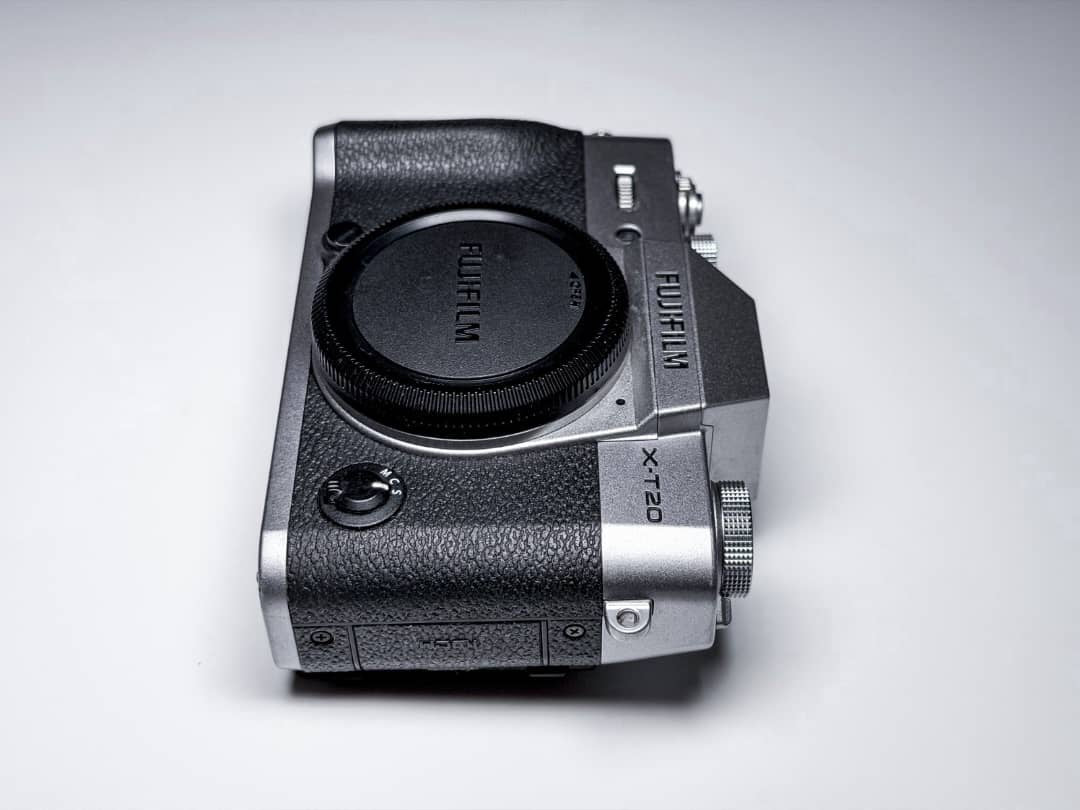 Fujifilm X-T20 Mirrorless APS-C 4K Video - 1 anno di garanzia, eccellente Fuji XT20