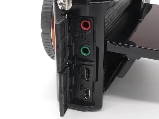 Fotocamera digitale mirrorless inglese OK NEAR MINT+++ SONY Alpha A7R ILCE-7R...