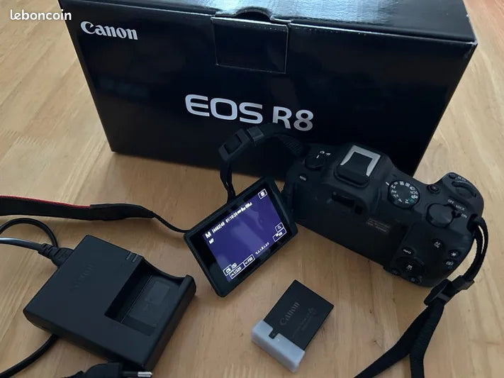 Canon EOS R8
La fotocamera full-frame veloce, leggera e conveniente